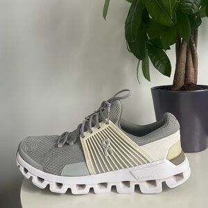 Women Size 8 On Cloud Cloudswift Glacier White Grey Running Shoes